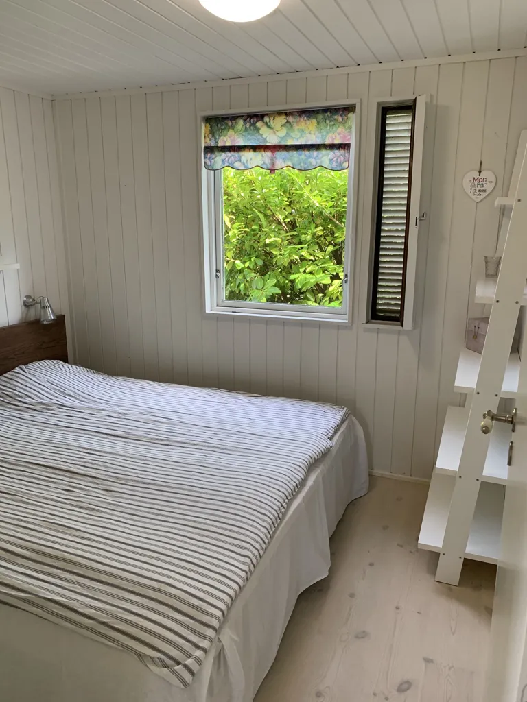 Magamistoad - Modern House with Terrace in Coastal Area