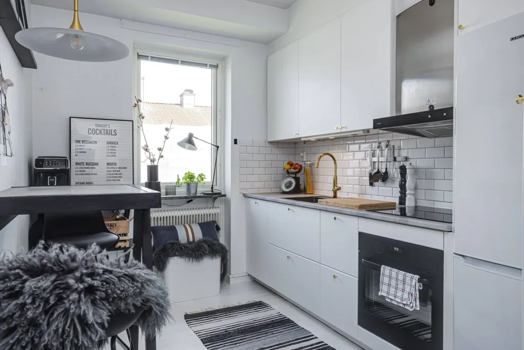 Cuisine - Renovated Apartment with South-Facing Balcony in Halmstad