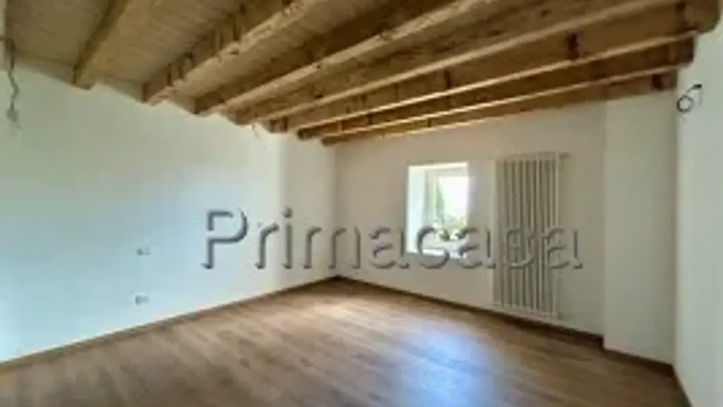 Toad - Rustic Terraced Villa with Garden in Erbezzo