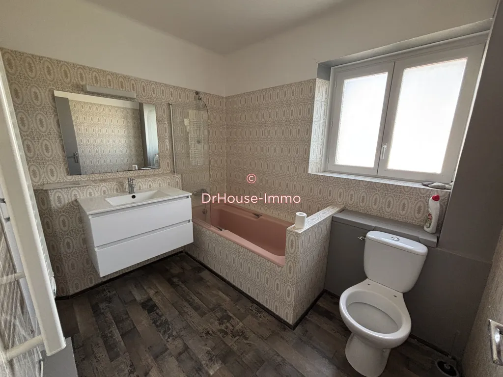 Bagni - Renovated 4-Piece Apartment in Plabennec