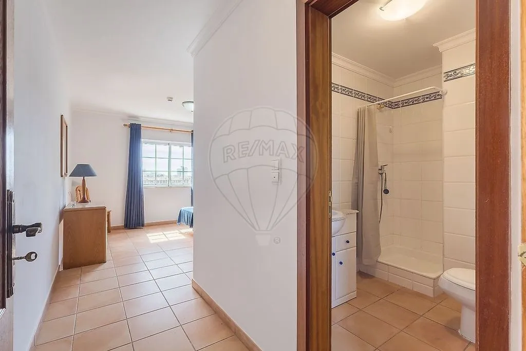 Vannitoad - Luxury Duplex with Terrace in Portimão