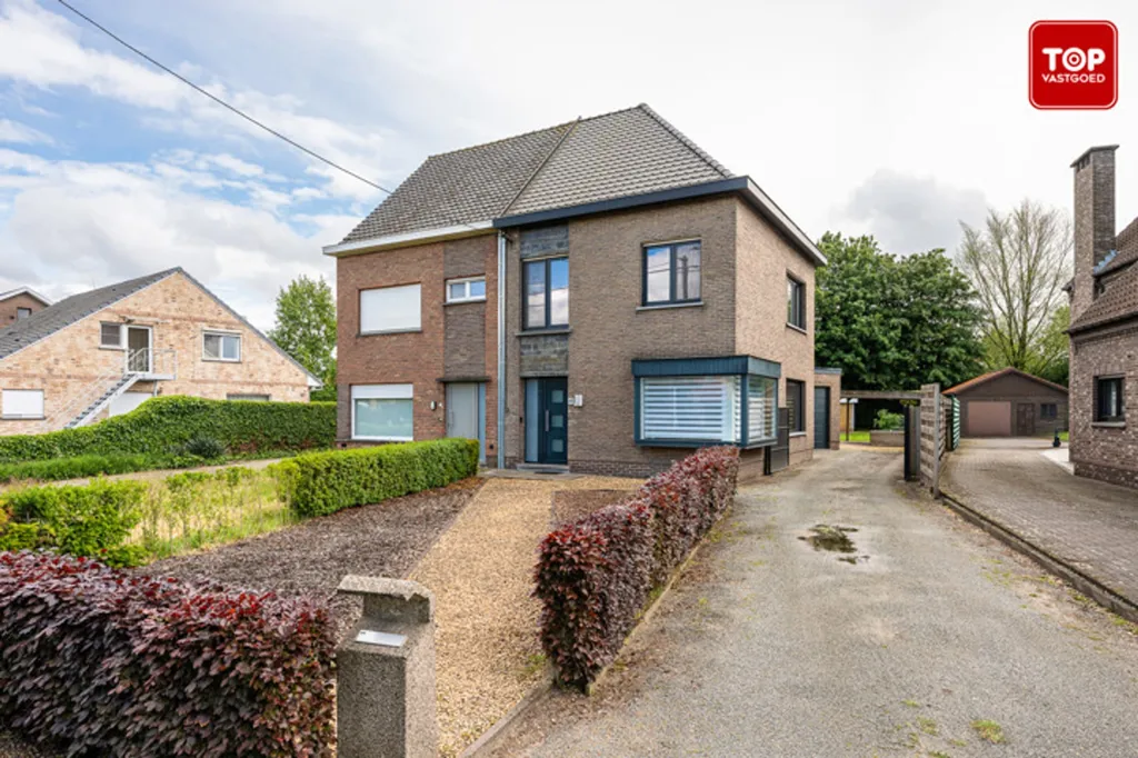 Half-Open House with Garden in Evergem