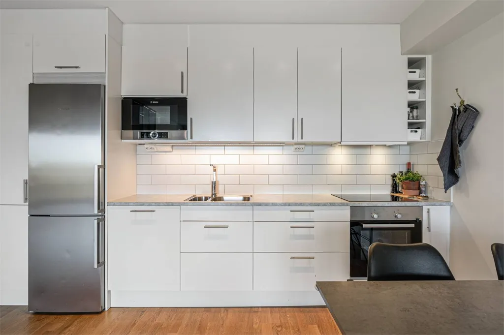 Cucina - Modern Flat with Balcony in Fullerö