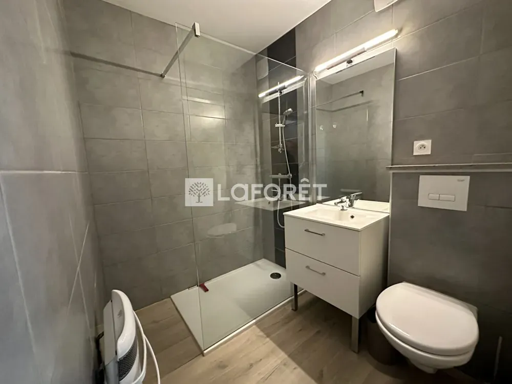 Salles de bain - Appartement Studio Rénové à Albi, Centre-Ville