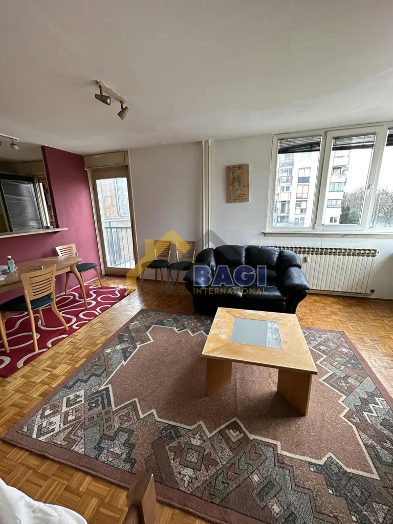 Soggiorno - Apartment with Central Heating in Travno, Zagreb