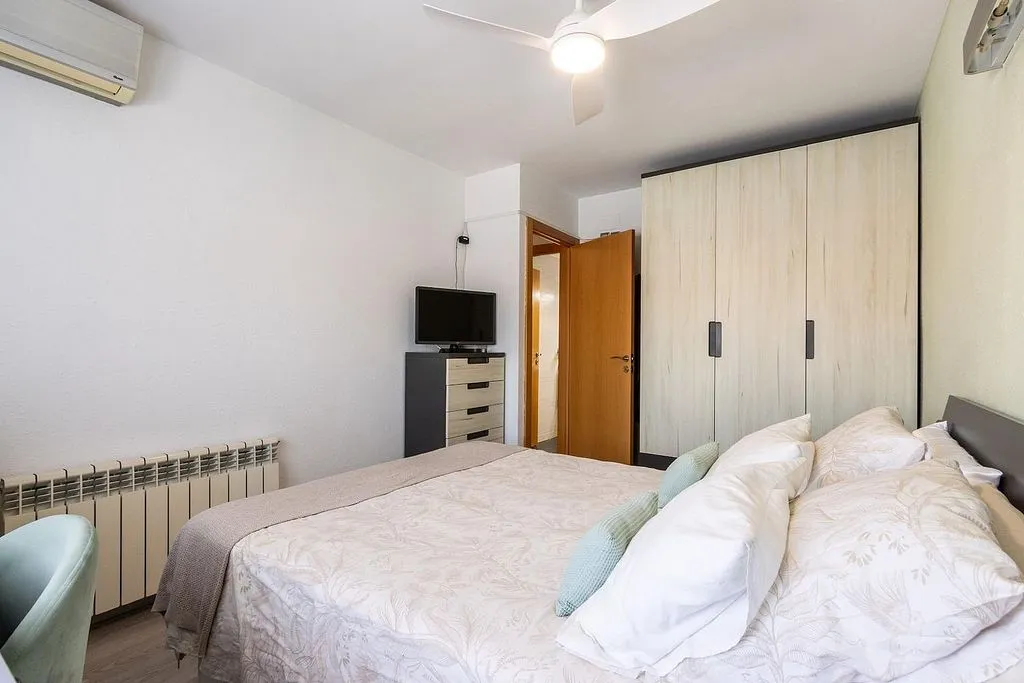 Reformed Apartment with Terrace in Polinyà