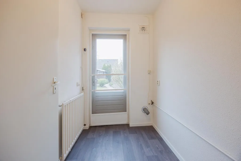 hallway_entrance