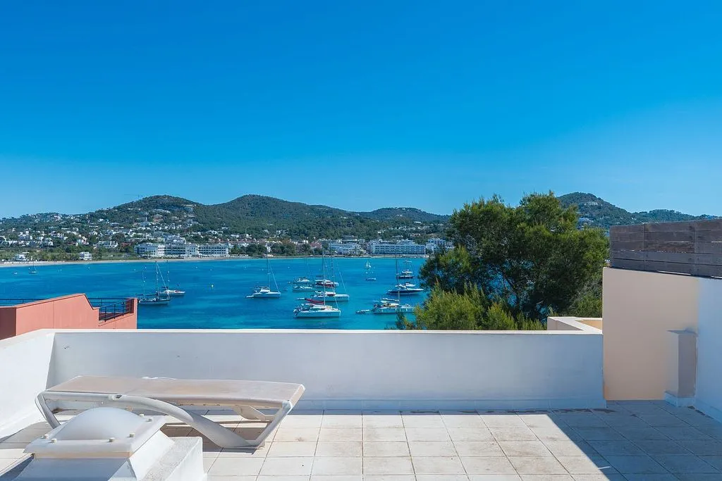 Terrasse - Adosado with Pool and Terrace in Marina Botafoc