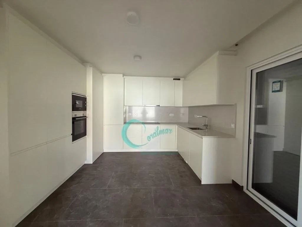 Köök - Luxury Apartment with Terrace in Almada