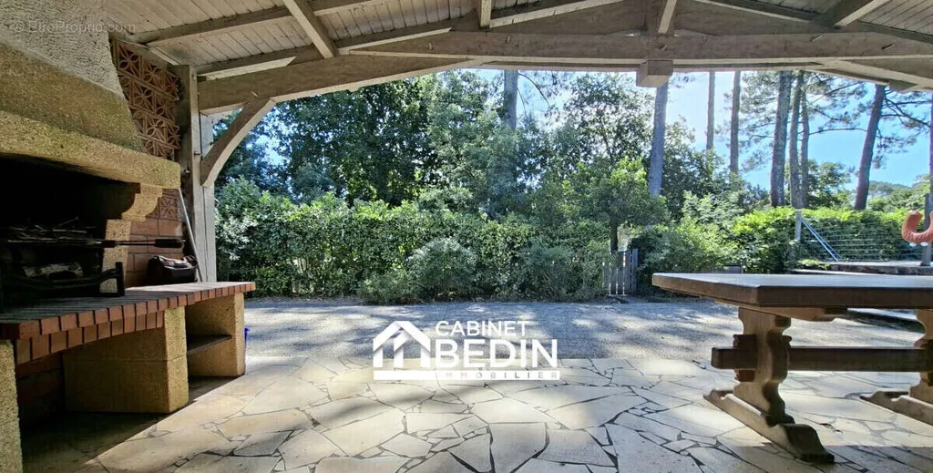 Terrasse - Maison Charmante avec Piscine à Lege-Cap-Ferret