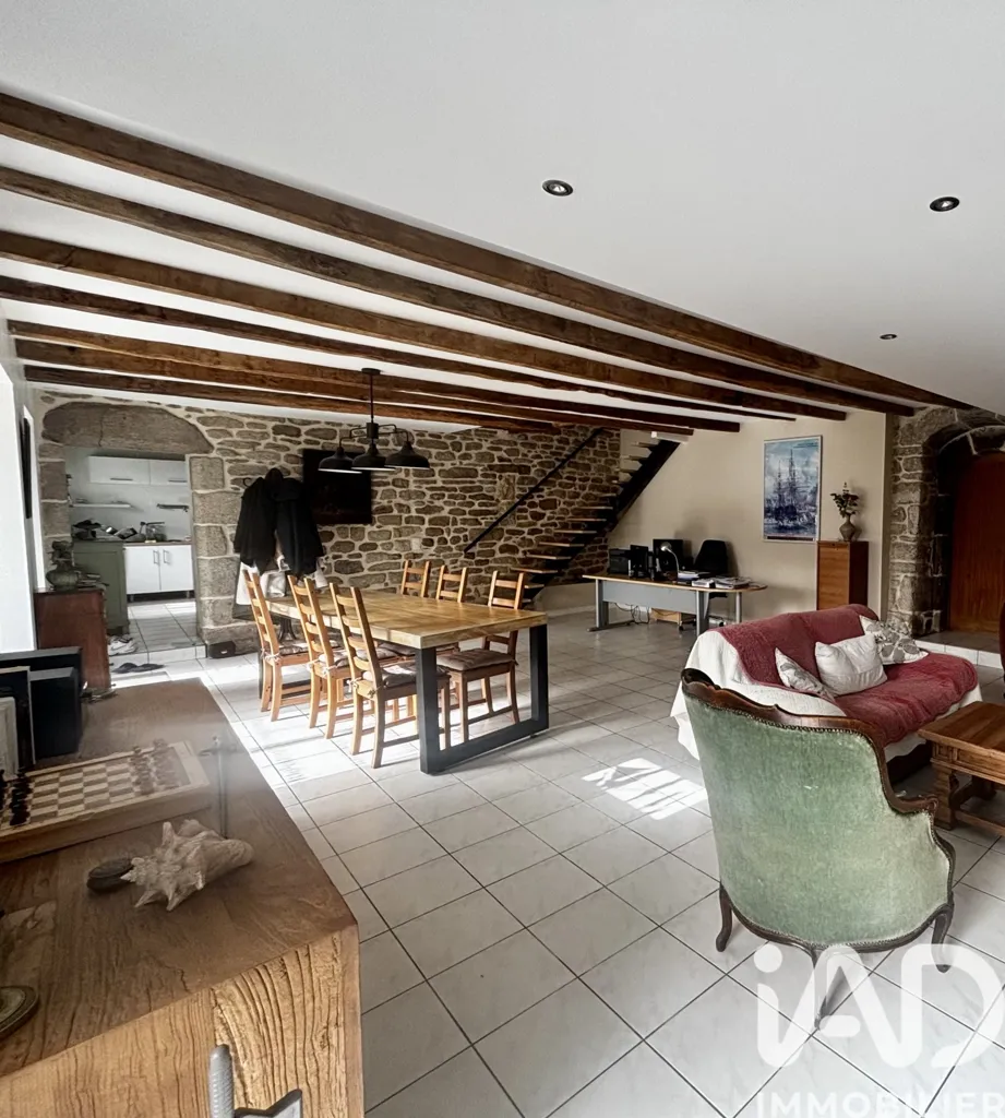 Wohnzimmer - Characterful Longère with Garden in Sulniac