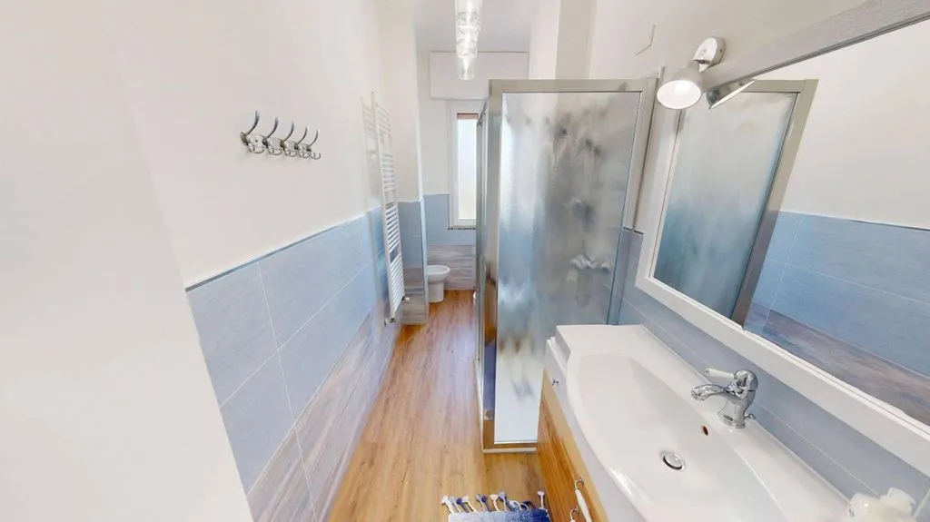 Vannitoad - Luxury Seafront Apartment in Albenga