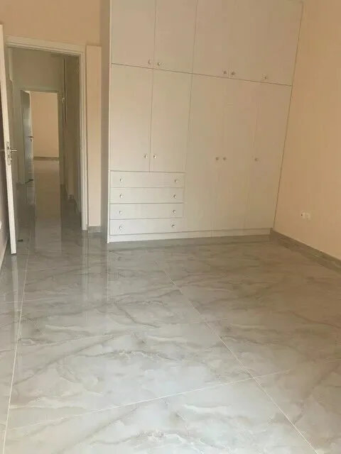 Pièces - Flat with Panoramic View in Keratsini, Athens