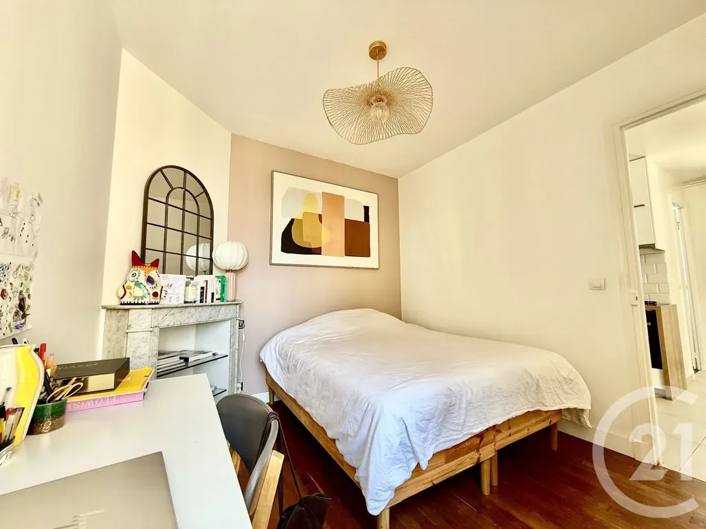 Bedrooms - Charming 2-Bedroom Flat in Batignolles, Paris