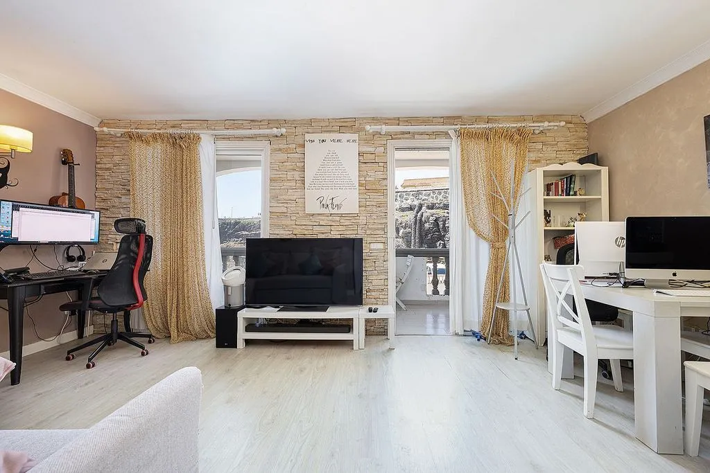 Séjour - Seafront Apartment with Pool in La Estrella, Telde