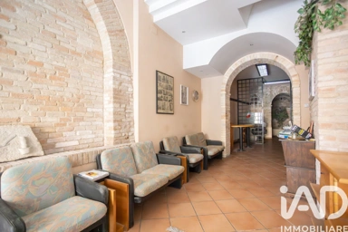 Ingresso - Negozio ristrutturato nel centro di Filottrano