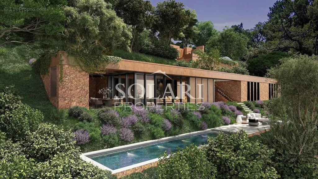 Bassein - Constructible Plot with Sea View in Estérel