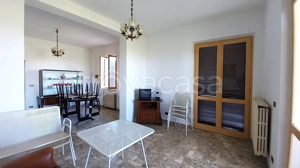 Dining Room - Rustic House with Garden in Cannara