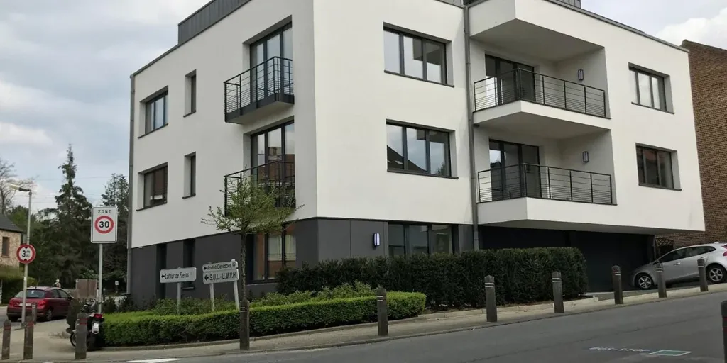 Extérieur - Appartement Neuf avec Terrasse à Ukkel
