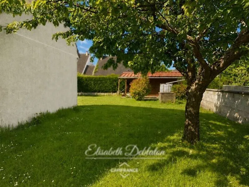 Jardin - Maison Familiale avec Jardin à Choisy-au-Bac