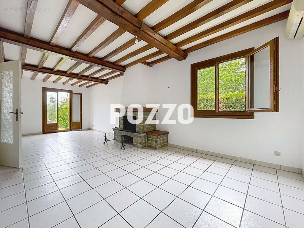 Soggiorno - Detached House with South-Facing Terrace near Caen
