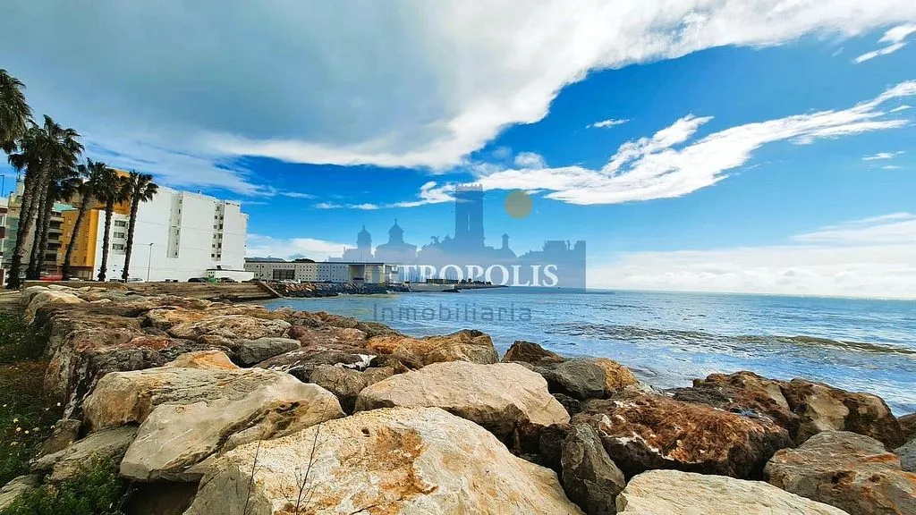 Seafront Apartment with Balcony in Burriana