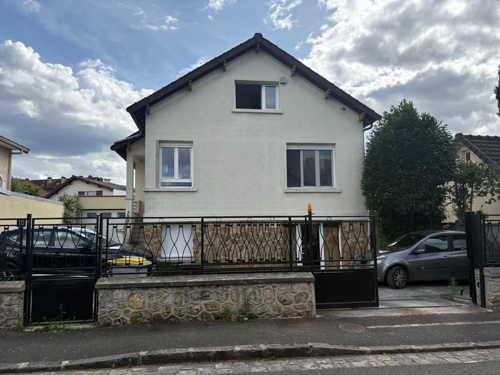 Extérieur - Pavillon avec Sous-Sol et Garage à Sevran