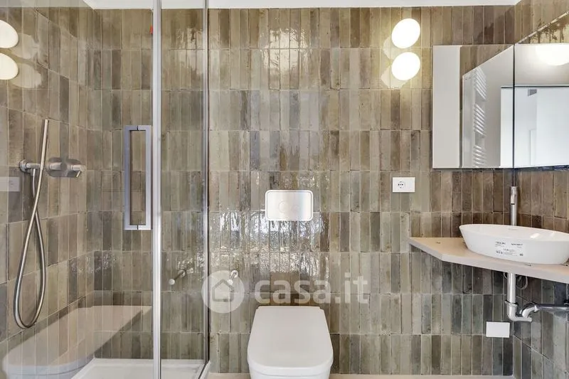 Salles de bain - Modernised Triplex with Balcony in Porta Romana