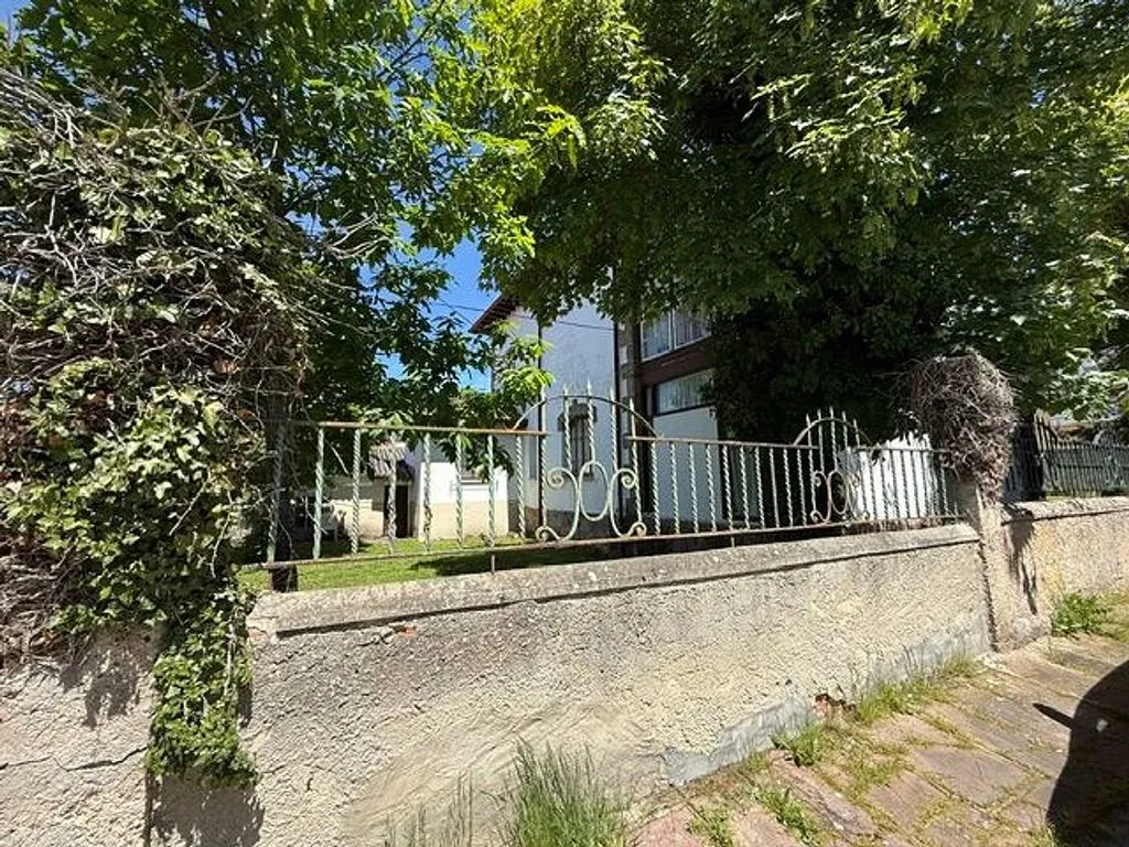 Jardin - Charmful Chalet with Terrace in Ciudad Jardín
