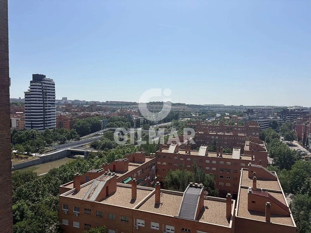 Balcon - Apartment with Terrace in Almendrales, Madrid