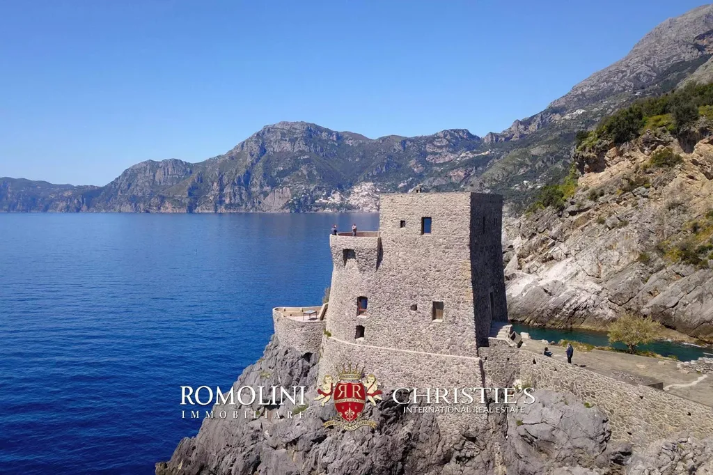 Välivaade - Waterfront Villa with Sea Access on Amalfi Coast