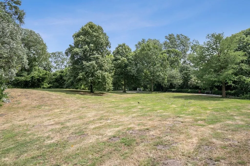 Jardin - Partly-Furnished 4-Bedroom House with Garden in Voorburg