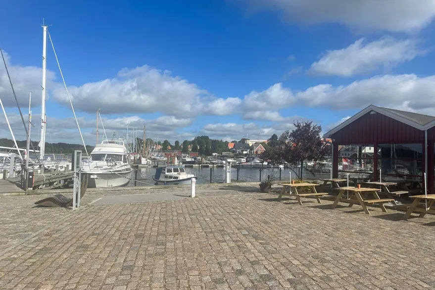 Aed - Restaurant with Harbour View in Nysted