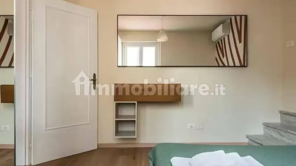 Magamistoad - Rustic-Style Flat with Balcony in Pisa