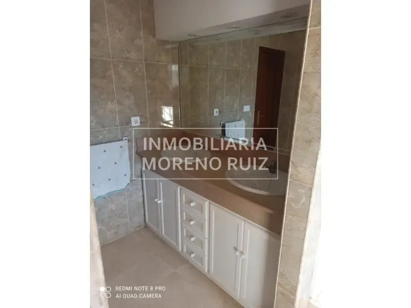 Salles de bain - House with Commercial Space in Baena