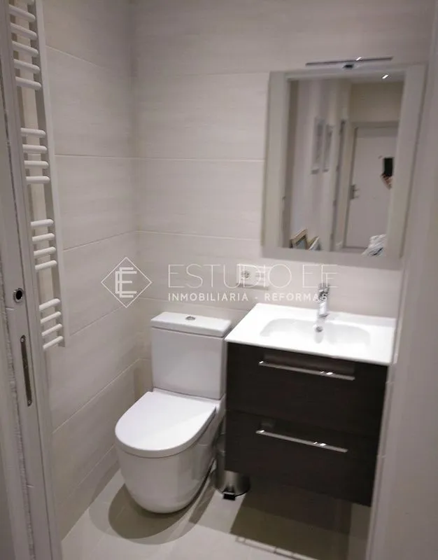 Salles de bain - Furnished Flat with Central Heating in Salamanca