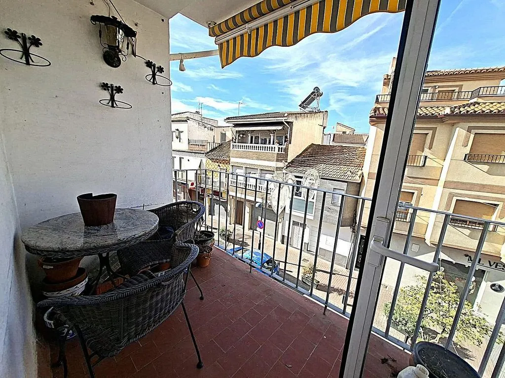 Balcon - Apartment with Balcony and Terrace in Cúllar Vega
