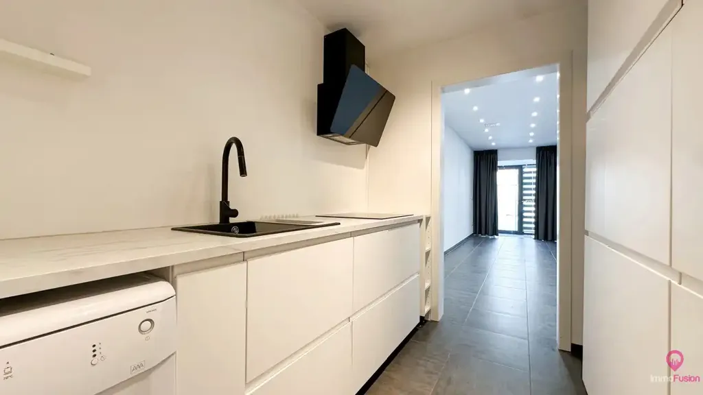 Kitchen - Mixed-Use Property with Garden in Beringen Centre