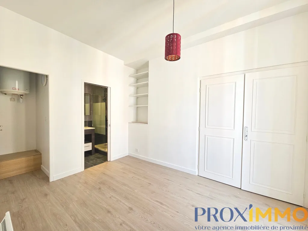 Pièces - Appartement Rénové avec Balcon au Centre de Voiron