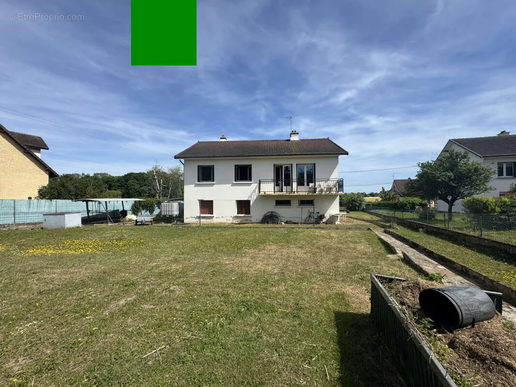 Jardin - Maison avec Balcon et Jardin à Châtenoy-le-Royal