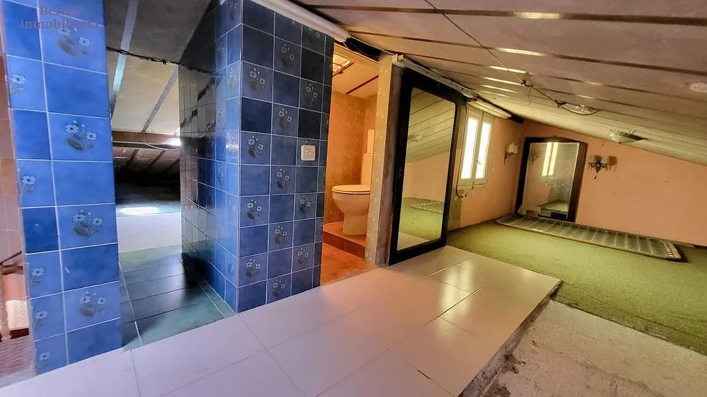 Rooms - Attic Flat with Terrace in Logroño's Old Town