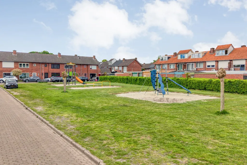 Jardin - Modernised Semi-detached House with Garden in Almelo