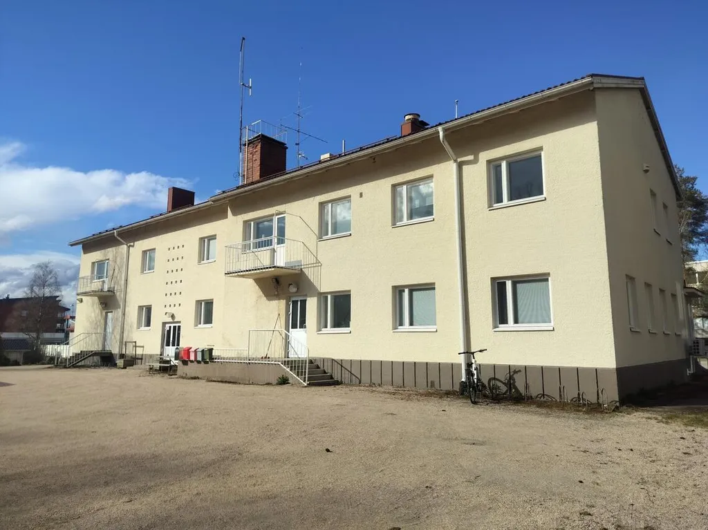 Välivaade - Compact Triangular House in Nivala Centre