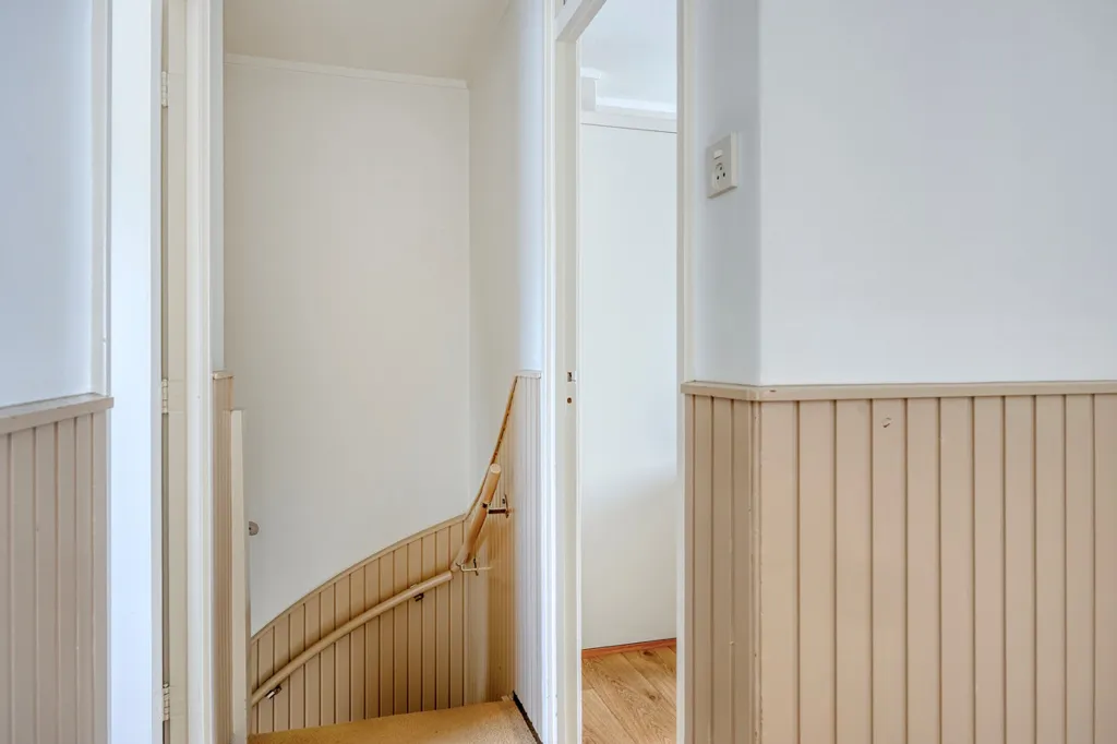 Hallway - Two-Storey House with Garden in Denekamp