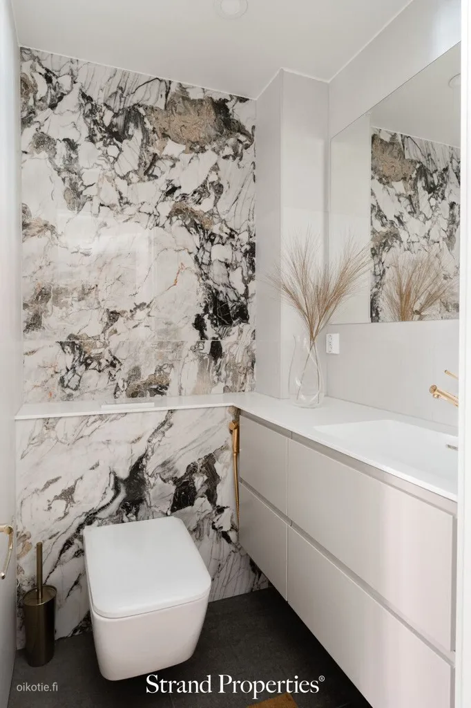 Salles de bain - Appartement 4 pièces à Helsinki