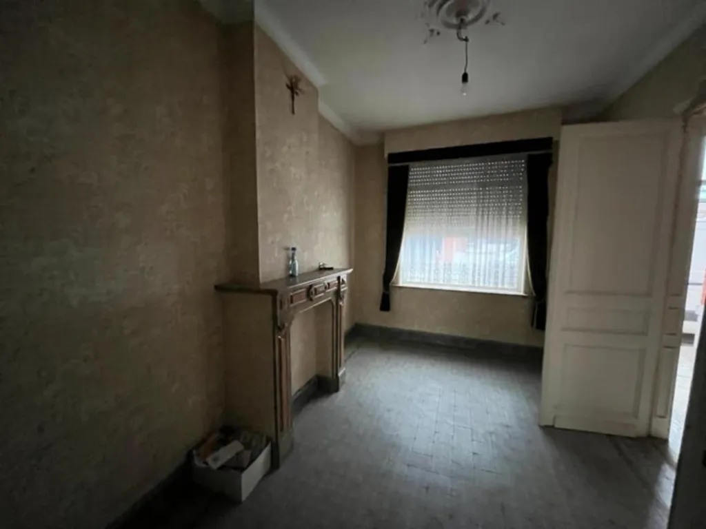 Habitaciones - Rijwoning to Renovate near Ronse Centre