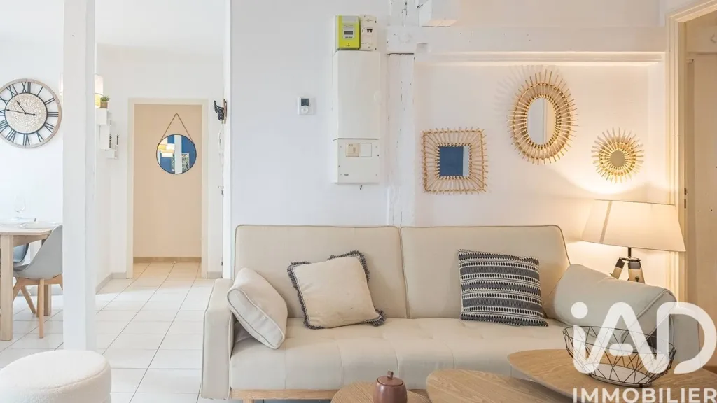 Séjour - Appartement Rénové 4 Pièces à Les Riceys