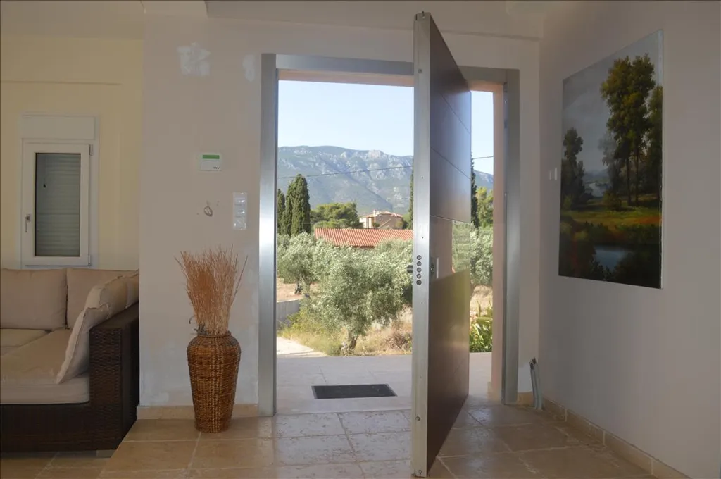 Appartement 6 pièces à Loutraki