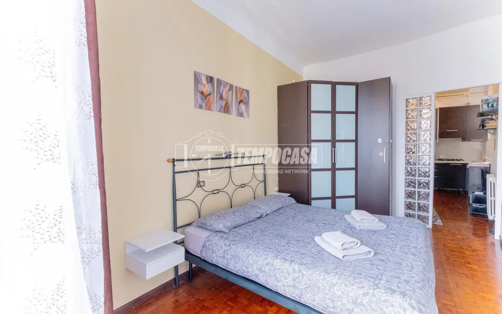 Chambres - Armed Two-Bedroom Apartment in Milan