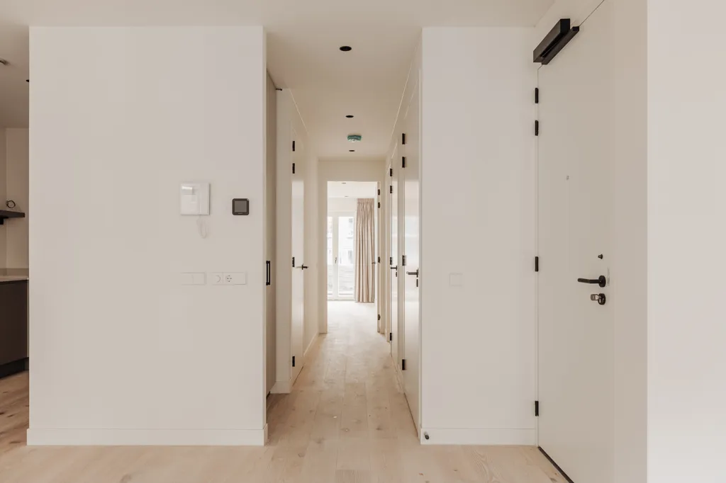 Esik - Modern Apartment with Terrace in Amsterdam